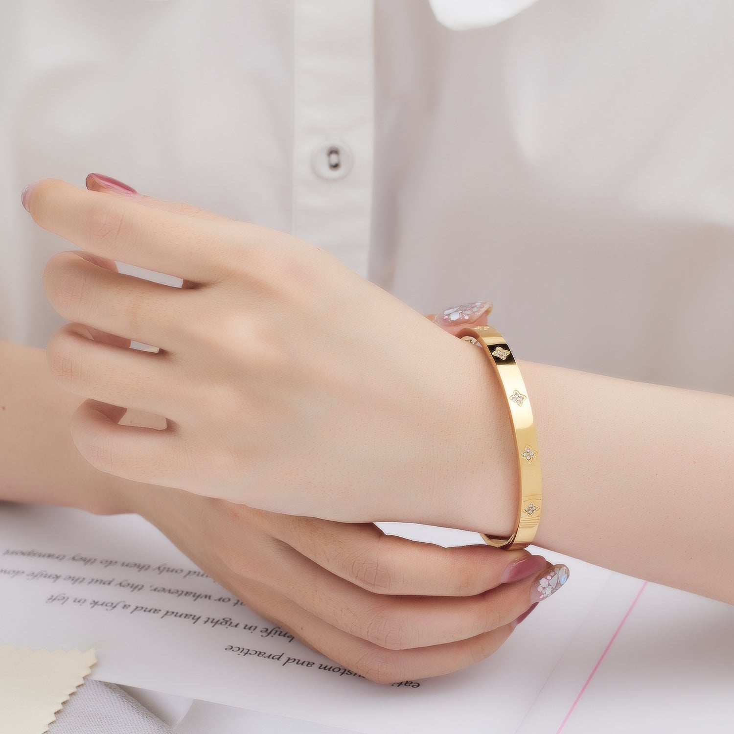 Wholesale Titanium Steel Electroplated 18K Gold Rose Gold Zircon Bracelet